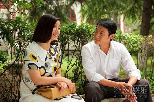 秦海璐吃瓜梳头姐弟,揭秘娱乐圈温馨亲情瞬间