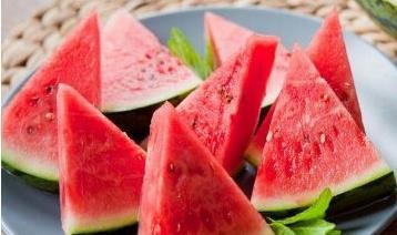 生蓝瓜可吃吗怎么吃,生蓝瓜的食用方法与安全性解析