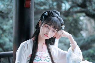 游园惊梦汉服吃瓜,汉服文化中的时尚与吃瓜盛宴