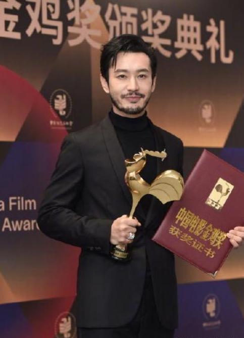 黄晓明吃瓜网友评论,娱乐圈的“瓜田”又热闹了！