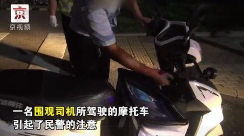 吃瓜群众围观图文,图文背后的热点事件揭秘