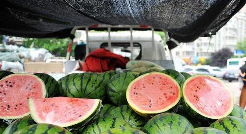 各国网友在线吃瓜,跨国网络热点大揭秘