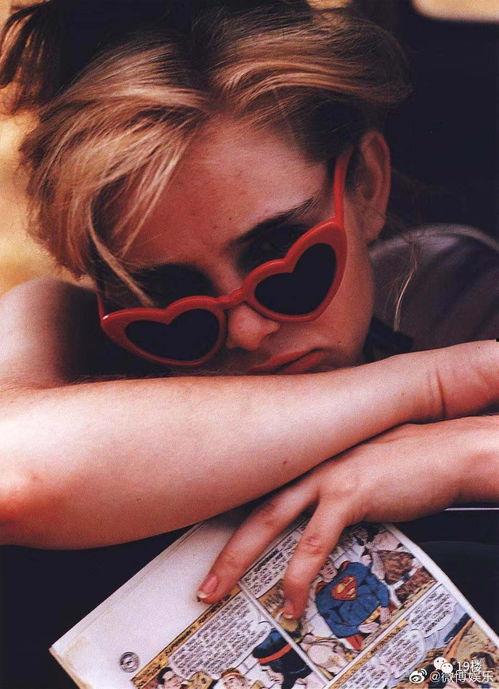 洛丽塔吃瓜,一场甜蜜的吃瓜盛宴