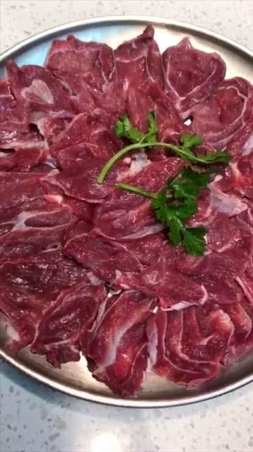 羊吃瓜怎么吃,别样食趣揭秘