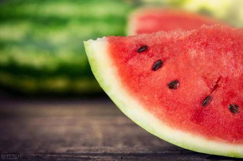 西瓜加吃瓜文案,西瓜加吃瓜，清凉一夏！